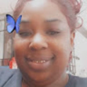 Meet your Posher, Yolanda